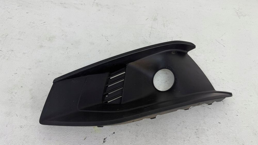 kratka halogenu przód strona lewa audi a4 s4 b9 8w 8w0807681aj