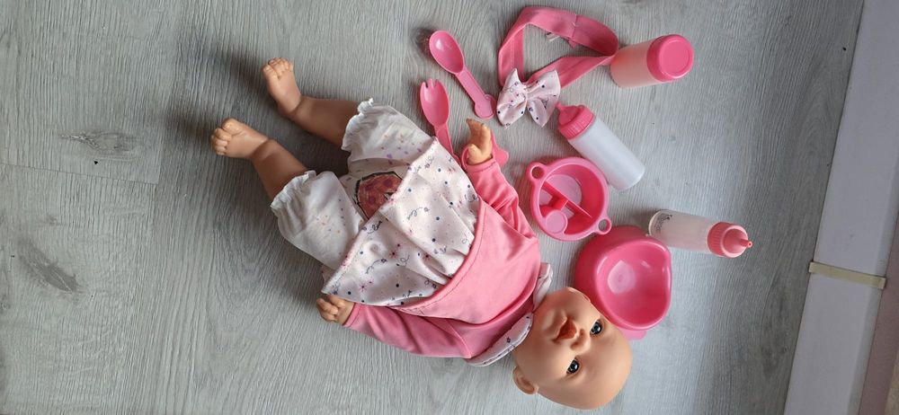 Lalka z akcesoriami