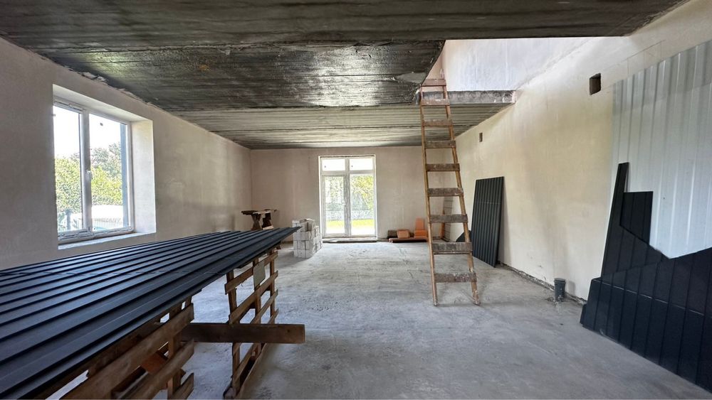 Продам таунхаус з оздобленням поряд з інфраструктурою