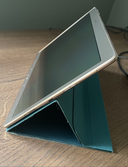 Tablet Samsung SM-T805 Tab S10.5 16GB Amoled, oryginalne etui komplet