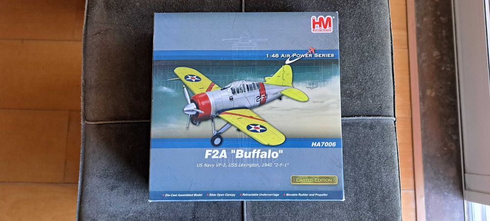 Avião da Hobby Master F2A Buffalo à escala 1:48