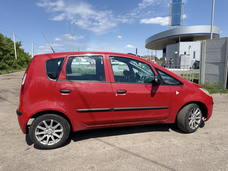 Продам Mitsubishi Colt 2005