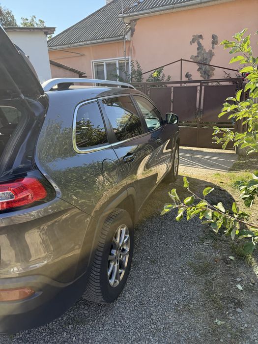 Jeep cherokee kl 2017