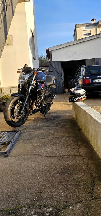 XJ6 black Com alterações