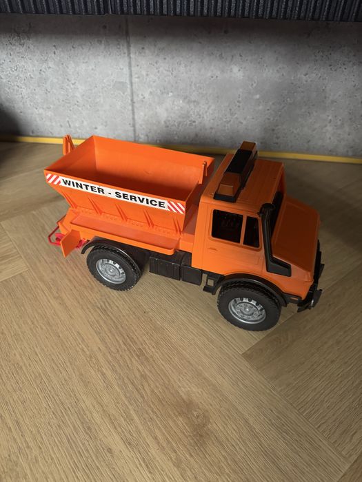 Zestaw zabawek Playmobil oraz Bruder
