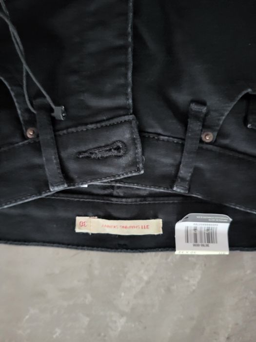 Nowe jeansy LEVIS roz.30 M
