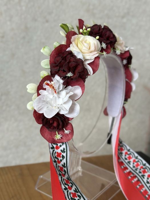 Український віночок зі стрічками