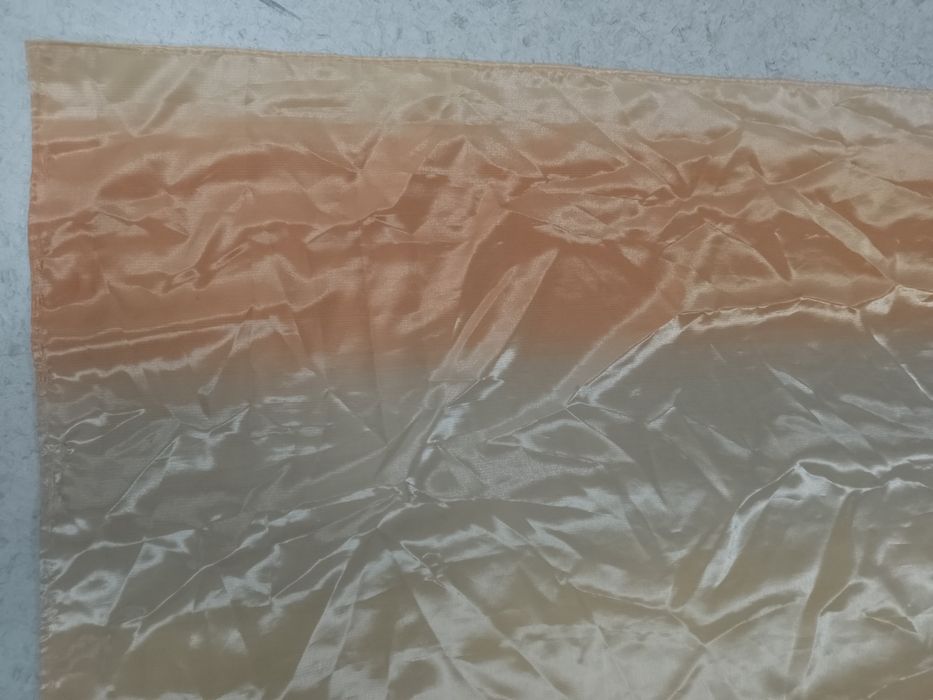 Sprzedam zasłonkę 240x170 cm.