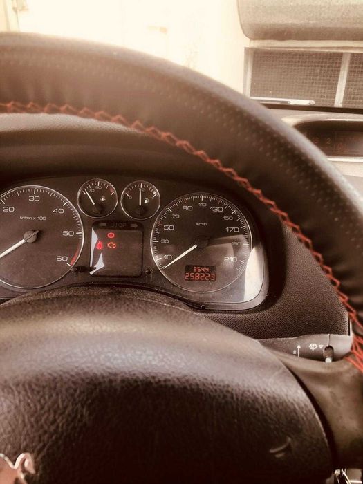 Peugeot 307 SW - 7 Lugares (2700€ ate final de agosto)