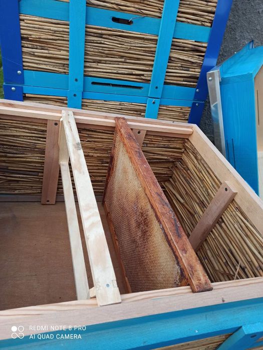 Вулики з очерету