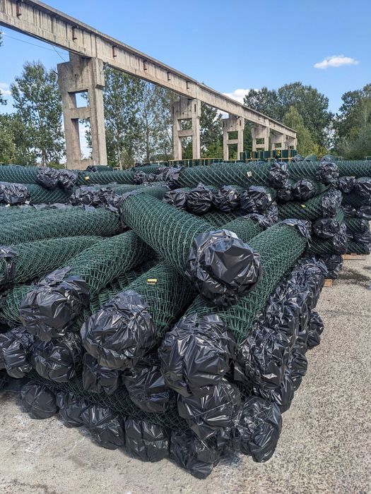 Рабиця сітка металева в ПВХ зелена від виробника в рулонах по 10 м