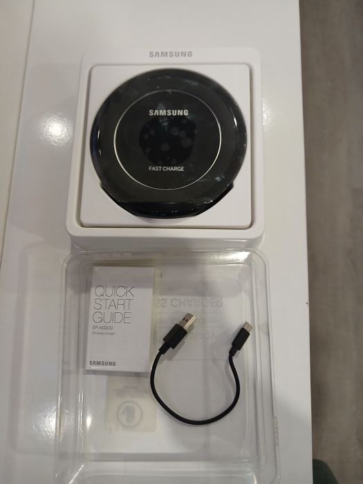Samsung wireless fast charger