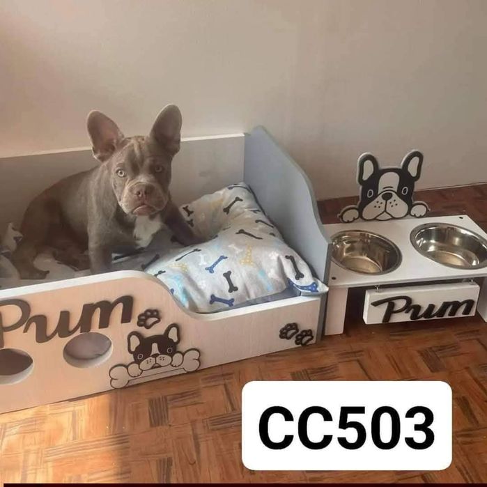 Camas em madeira para cães