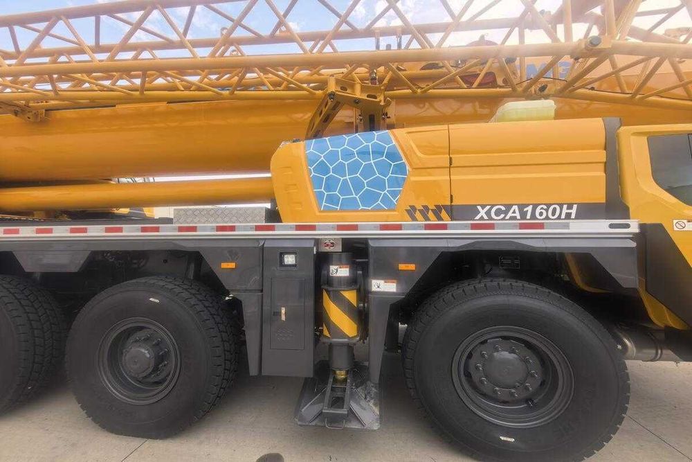 Автокран XCMG XCA160H вантажопідіймальність 160 т. 2025 р. в наявності