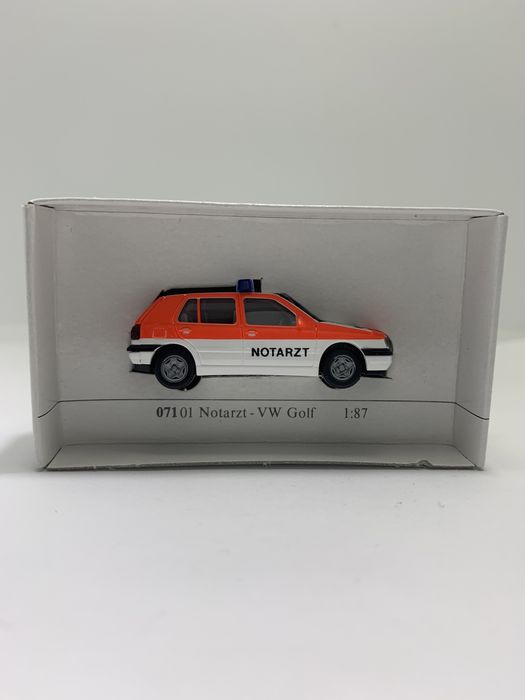 Volkswagen Golf da Wiking escala H0 1/87