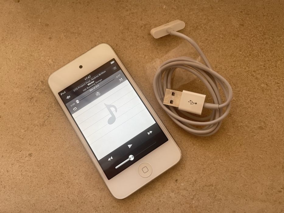 Iopd touch 16gb gen.4 apple