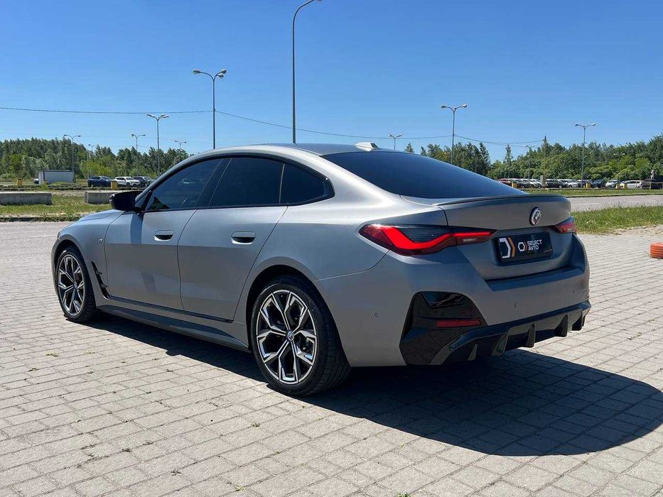 Bmw  I4     2022