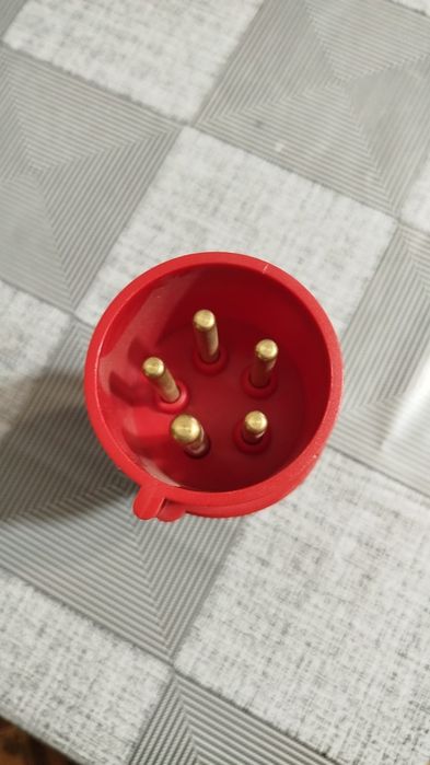 Розетка,вилка 16,32А 400V