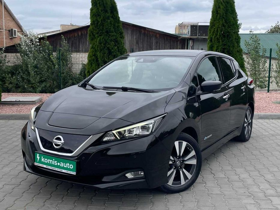 Продам  Nissan Leaf 2018. Можна в розстрочку, під викуп.