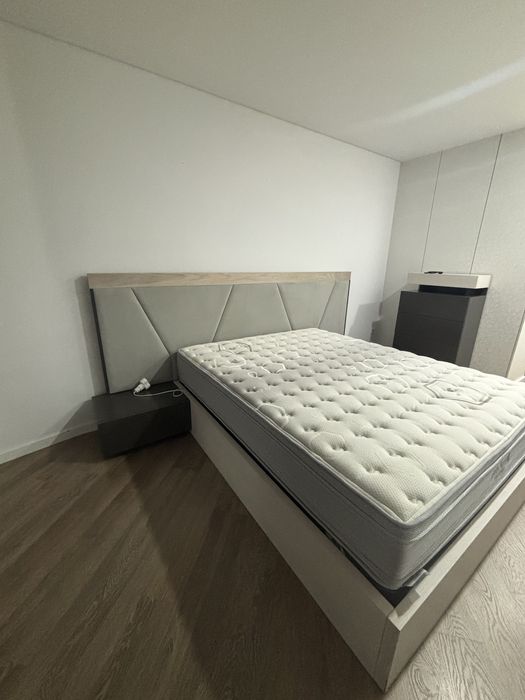 Cama + Colchão + Móvel