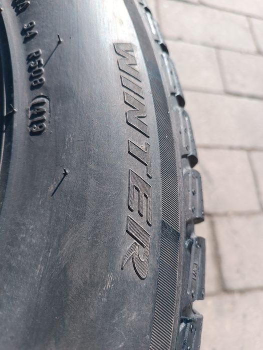 215/60R16 Pirelli Sottozero 3 Winter