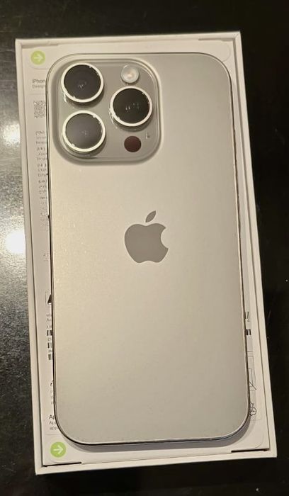 Sprzedam iphone 16 pro