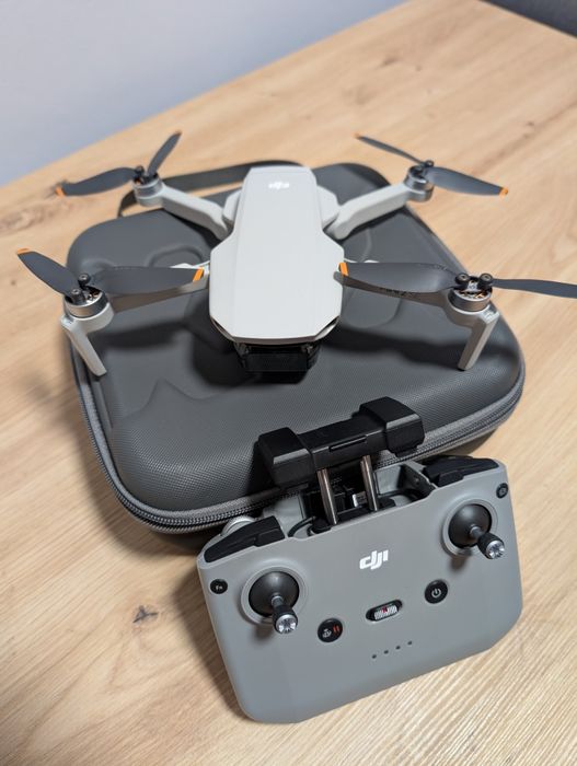 Dron DJI Mini 2 SE
