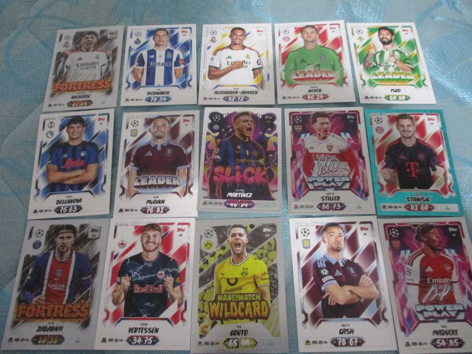topps 2026/2027 pack de 50 sem repetidos 1