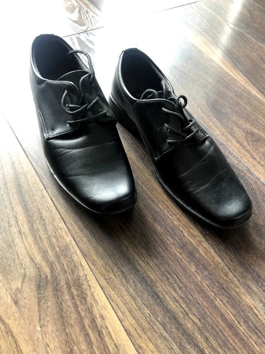 Buty chłopięce, eleganckie do garnituru / komunii, cena do negocjacji
