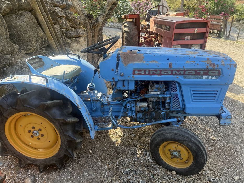 Trator hinomoto E 14