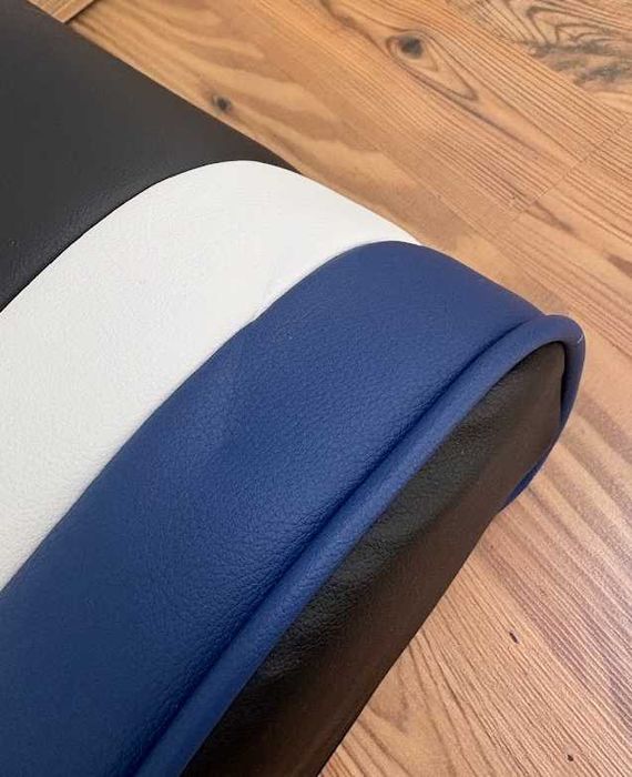 Fotel gamingowy Rocker Floor–niebieski wbudowane głośniki stereo Orbit 2.0