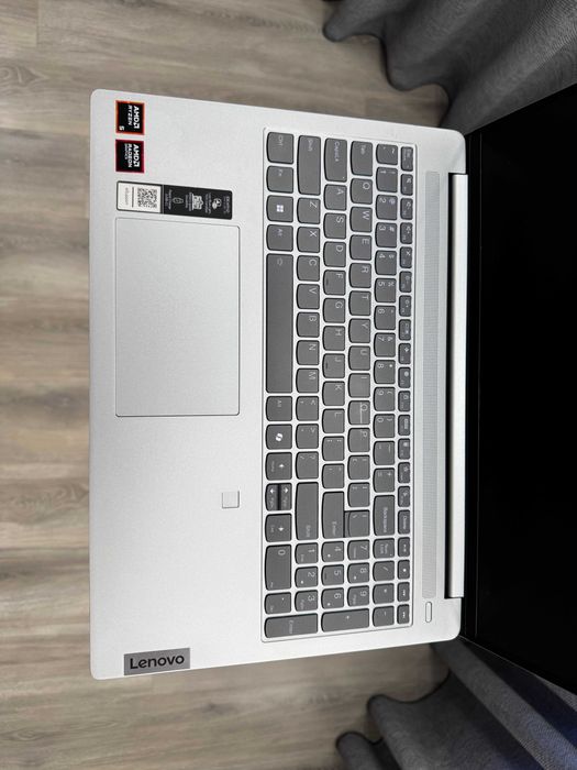 Ноутбук Lenovo IdeaPad Slim 5  | Ryzen 5 8645HS | Ram-16 SSD-1ТБ | FHD IPS