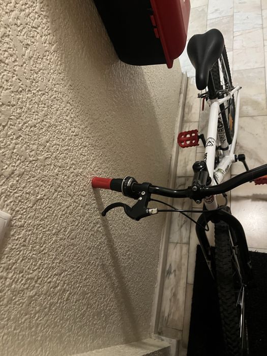 Bicicleta  crianca praticamente nova TWI Rockrider 300