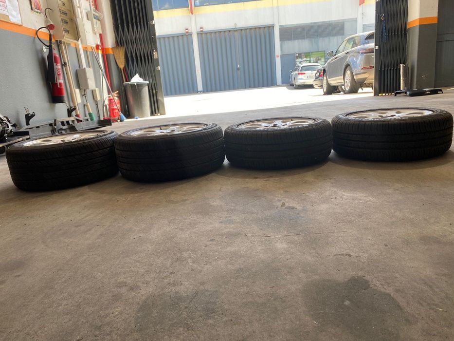 Jantes Mercedes com pneus R16