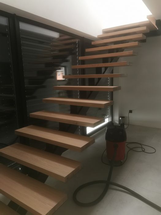 Schody drewniane,renowacja starych