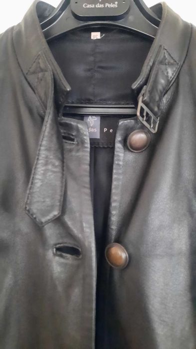 Casaco em pele  preto senhora