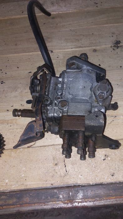 Паливний насос високого тиску ТНВД 2.4D Volkswagen Transporter T4 AAB