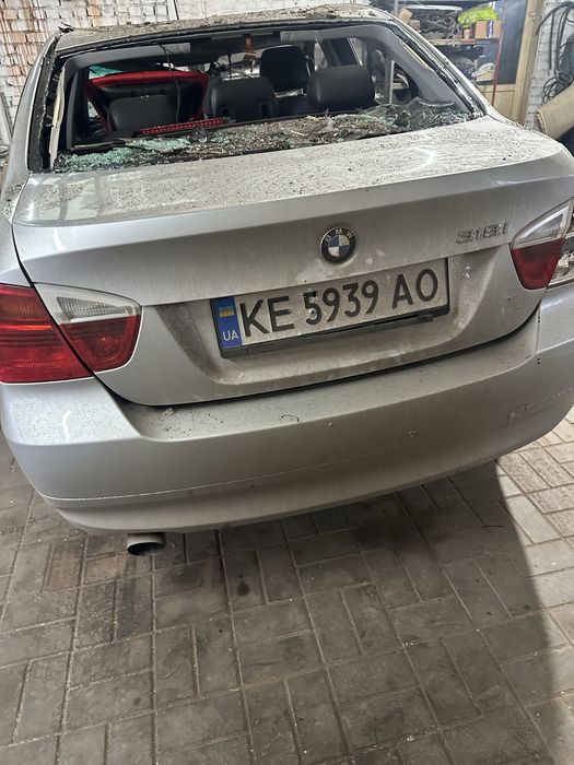 автомобіль BMW 3 E90