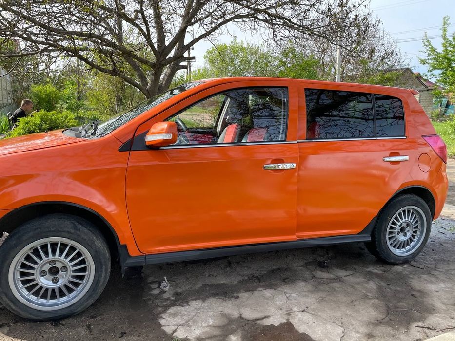 Джилі мк кросс 2013 року