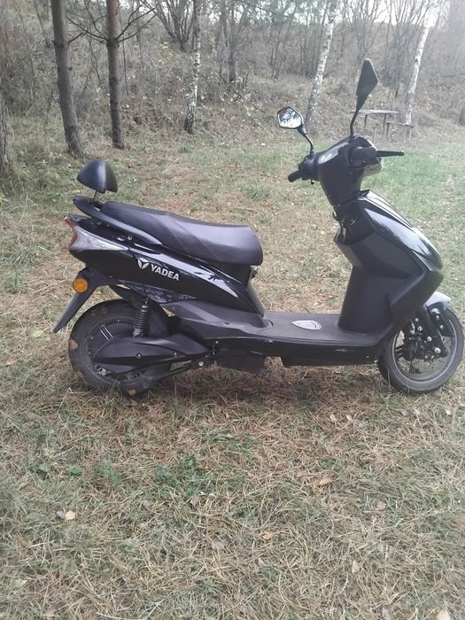 Електроскутер YADEA S-Way