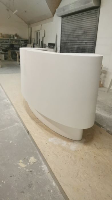 Recepcje meble na wymiar.