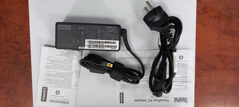 Блок живлення Lenovo 65W оригінал  з кабелем живлення, гарантія