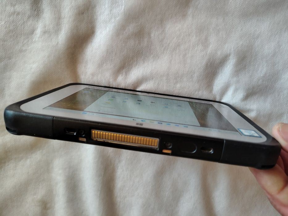 Pancerny Tablet Panasonic Toughpad FZ-M1 m5 6 gener 4GB 128SSD Windows 11