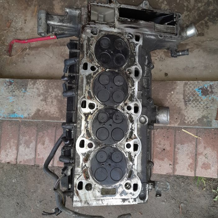 Головка блоку Opel  2.0 без турбіни