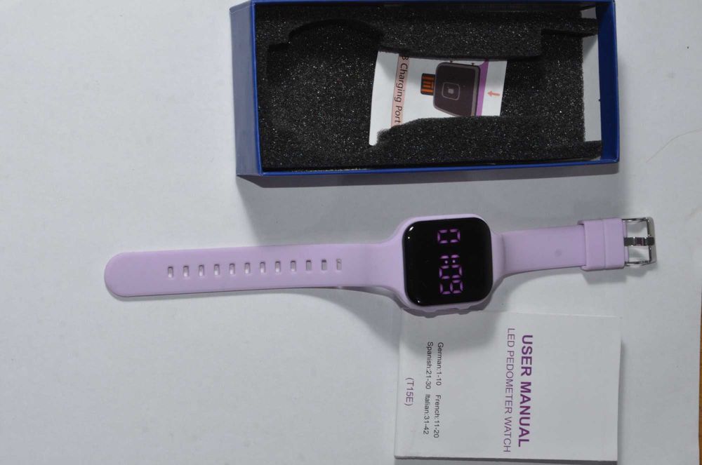 Наручний смарт годинник