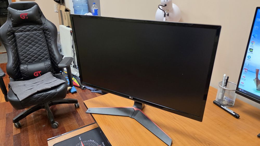 Ігровий монітор LG 24'