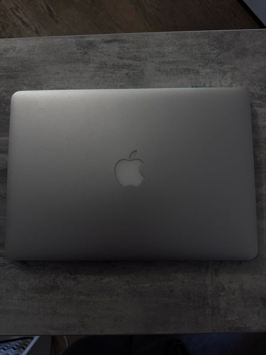 MacBook Pro 13" Retina (2015) / MF840 / i5 2.9 / 8GB