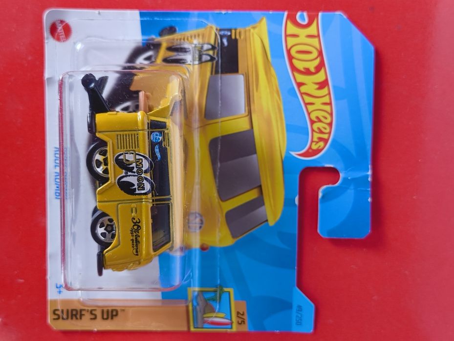 Hot Wheels kool Kombi, T2 , Baja Bug TH