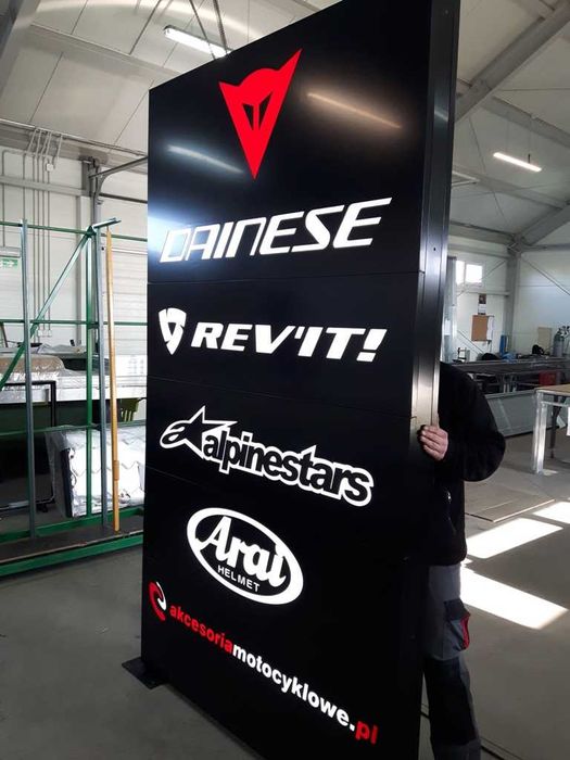 Kaseton Reklamowy LED – Produkcja, Dostawa i Montaż | Twoja Reklama 24h!