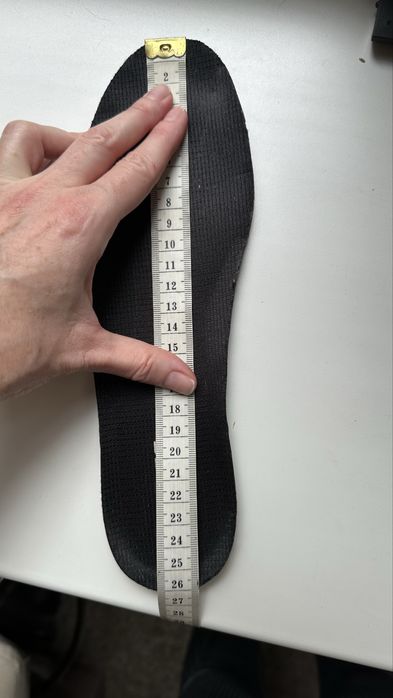 Кроссовки Guess 40р